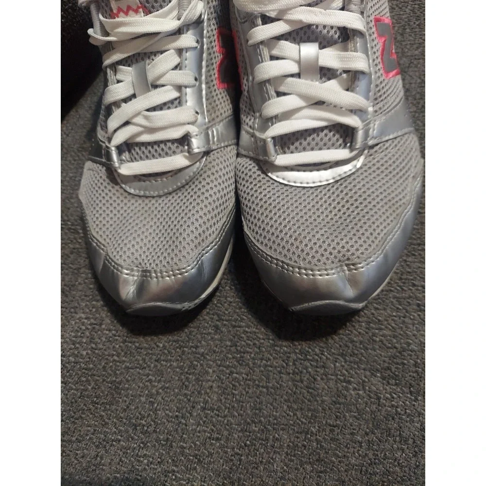 New Balance Running Shoes Grey Pink Cross Training Sneakers Womens Size 8B